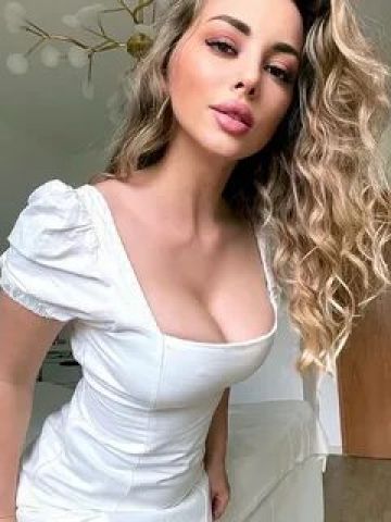 Полина